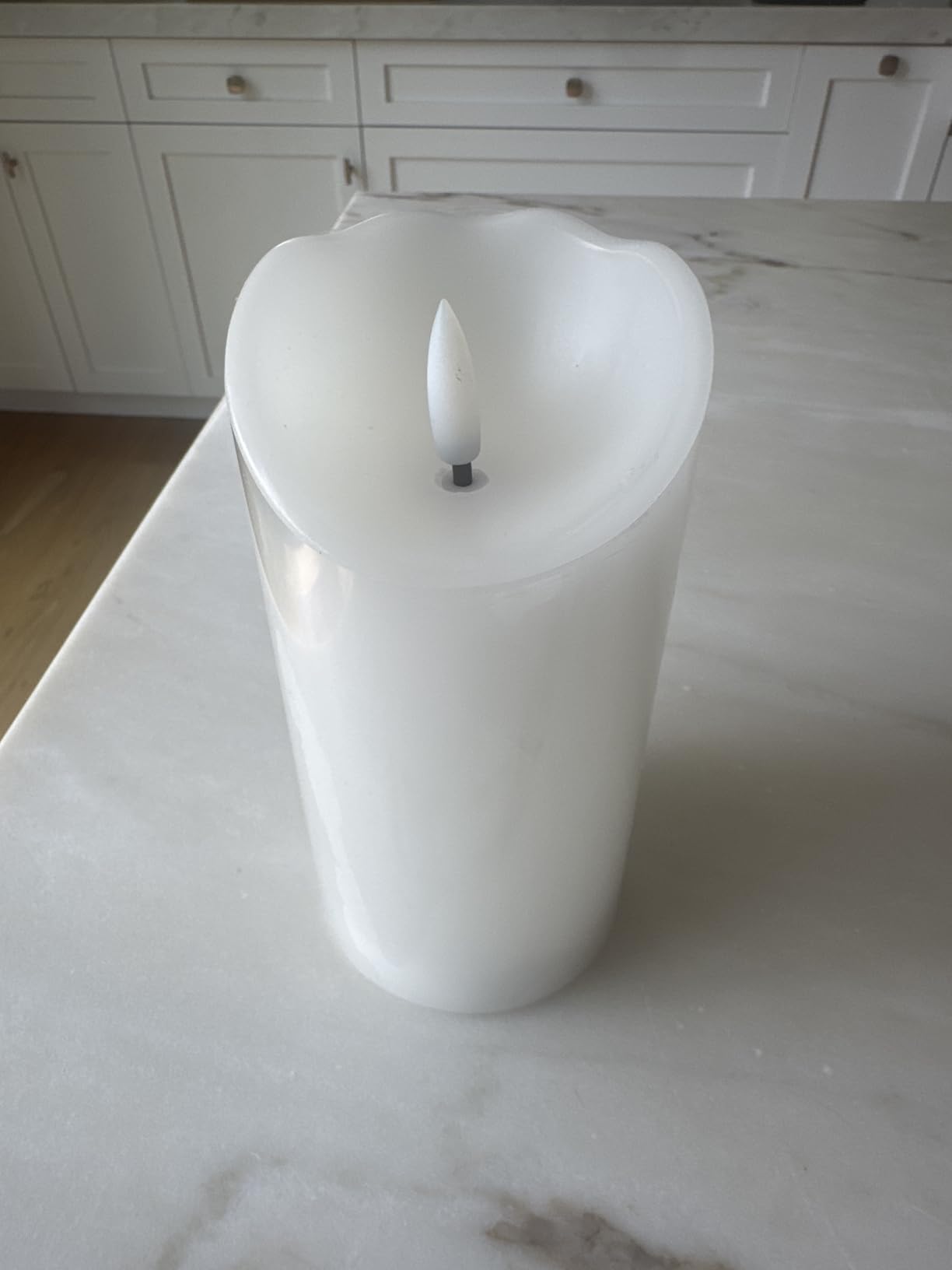 Yeelida Outdoor 4pcs Flameless Waterproof Candles with Handy Remote Control, Cycle Timer Battery Operated Candle Grease Effect LED Flickering Pillar Plastic Long Lasting (Ivory, 3