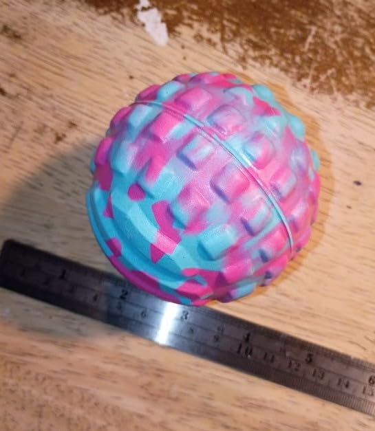 Deep Tissue Massage Ball for Exercise & Recovery - SGS Certification - Targets Back, Shoulder, Legs & Feet - Relieves Muscle Knots, Joint Pain & Tightness, Pressure Point Therapy - Myofascial Release Ball customer photo 1