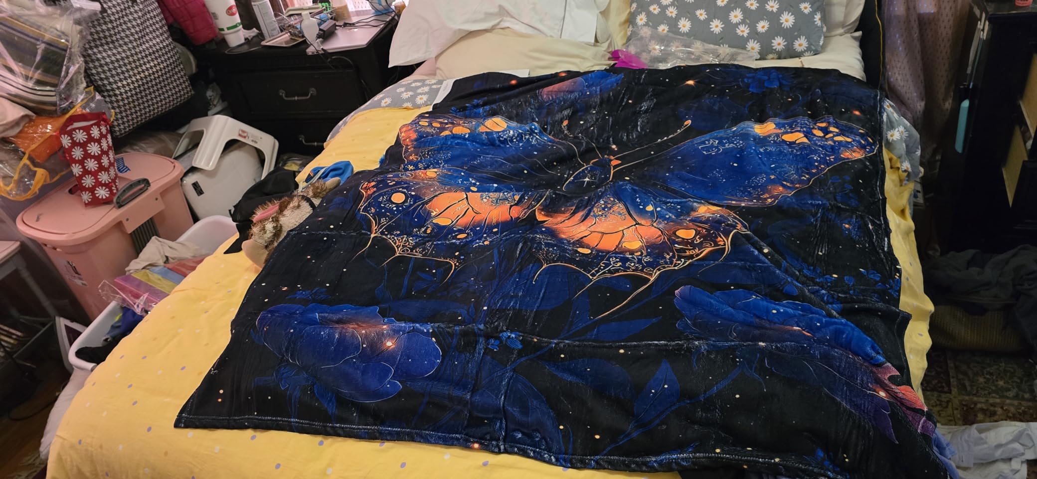Celestial Sun and Moon Blanket for Women - Soft Cozy Flannel Throw with Boho Astrology Design - Galaxy Celestial Decor for Bed, Couch, or Meditation 60