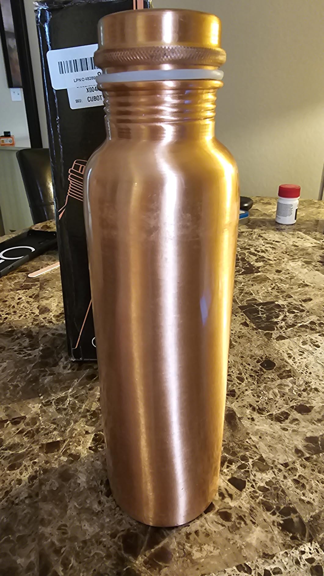 Pure Copper Ayurvedic Water Bottle | Leak-Proof Hammered Vessel for Drinking | Ideal for Home, Office, Gym & Yoga-32 Oz -Copper customer photo 2