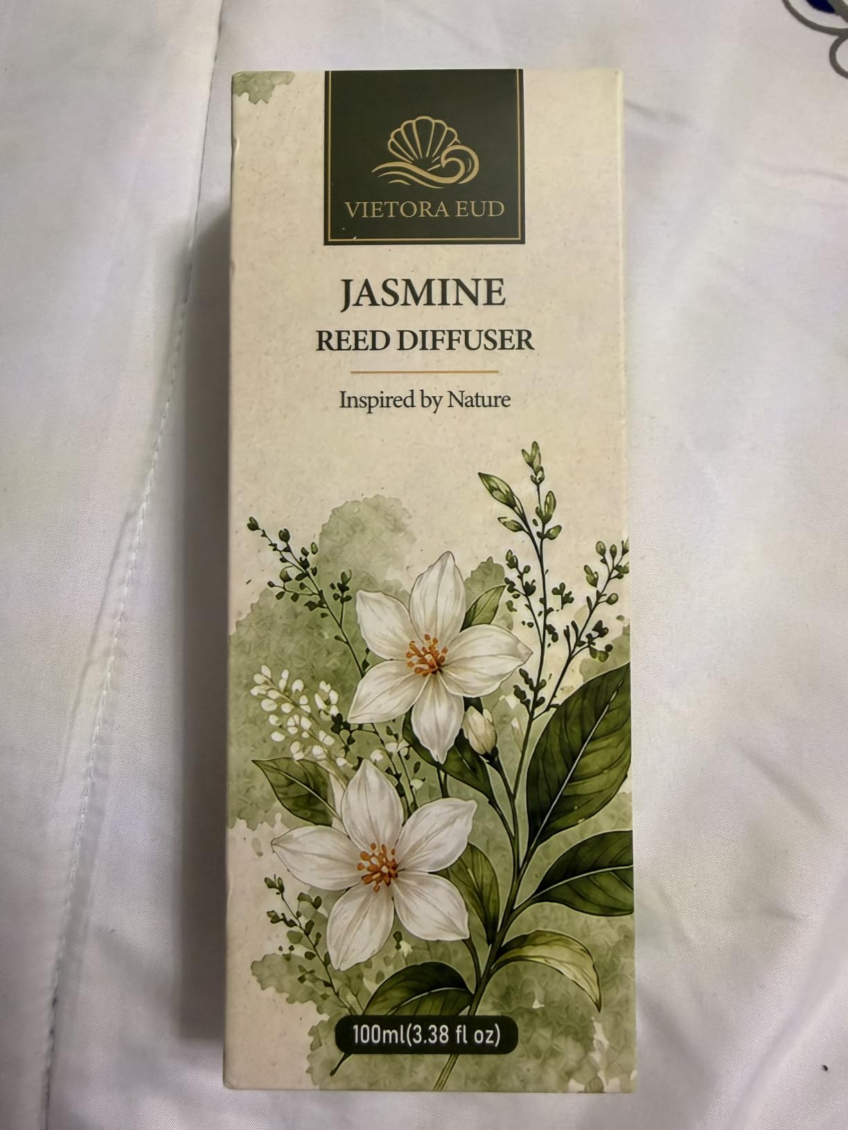 No. 1898 Hotel Collection Reed Diffuser, 3.38 Fl Oz | Inspired by Ritz Carlton; Long-lasting Fragrance for Home, Bathroom or Office, Elegant Gift-ready Decor customer photo 2