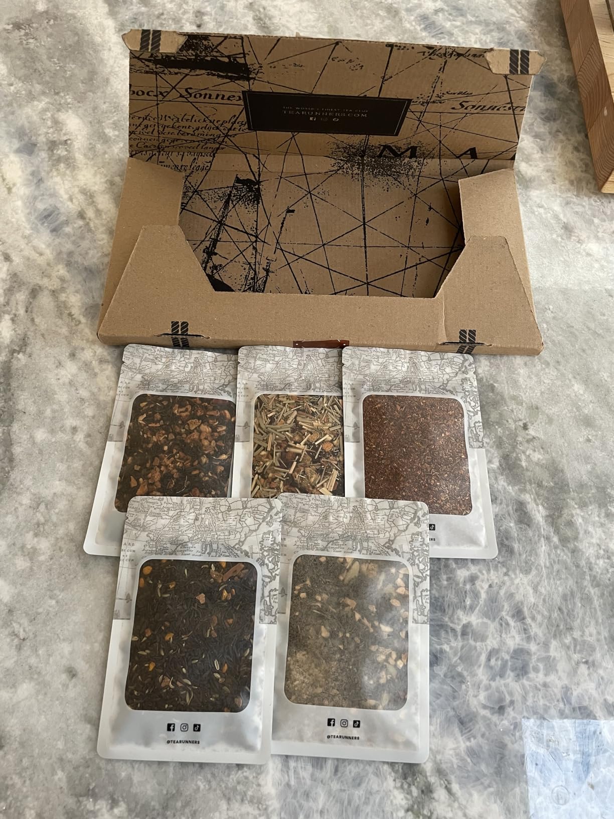 Tea Runners Chai Tea Variety Pack - Apple Pie, Bourbon Barrel, Chai Rooibos, Mumbai, Rise and Chai - Loose Leaf Tea Sampler customer photo 2