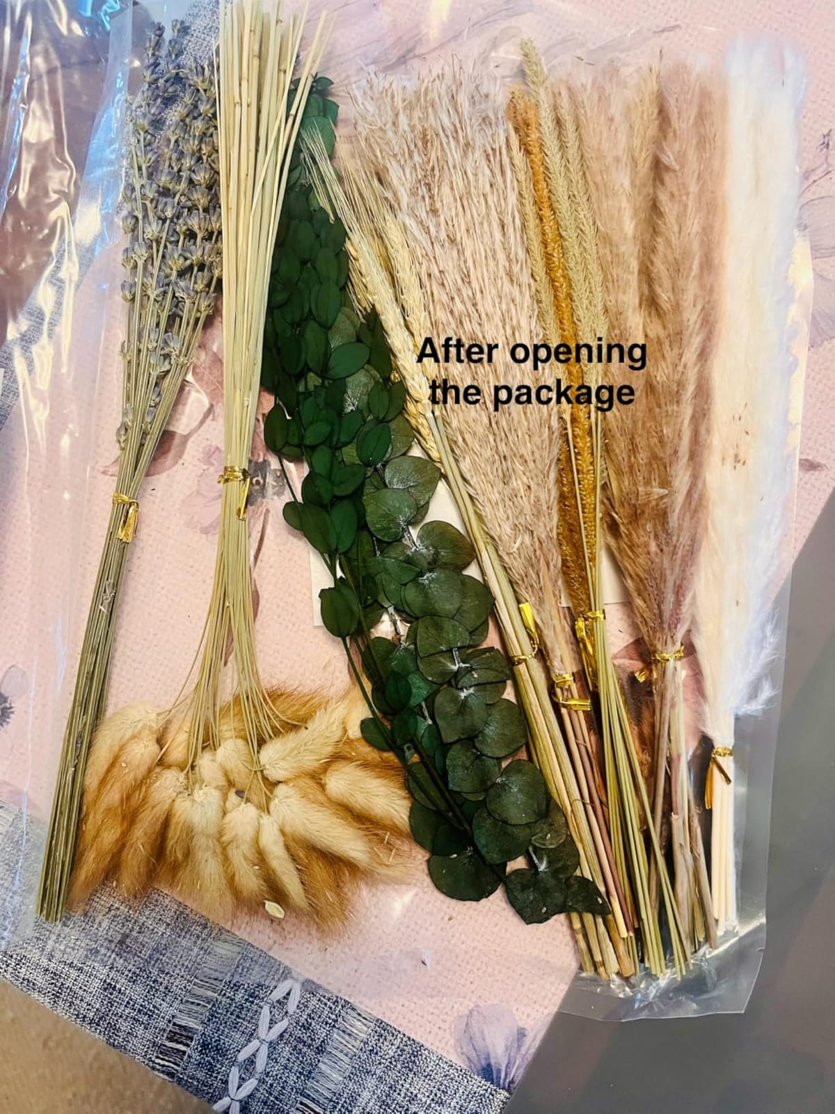 Bpole Dried Pampas Grass Bouquet -92 Pcs 11-13inch 9 Styles Boho Decor | Pampas Grass Decor with Bunny Tails,Eucalyptus & Lavender for Vase Filler, Wedding Centerpiece,Farmhouse and Rustic Decor customer photo 2