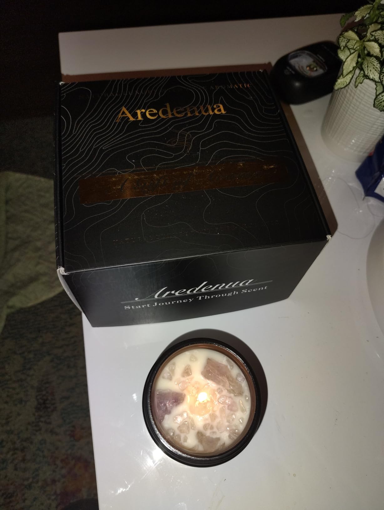 Sandalwood Scented Candle with Healing Amethyst Crystals, 7 oz Soy Candle for Home Scented, Meditation and Healing Energy Protection Gift, 50 Hours Burn Time, Black Jar customer photo 1