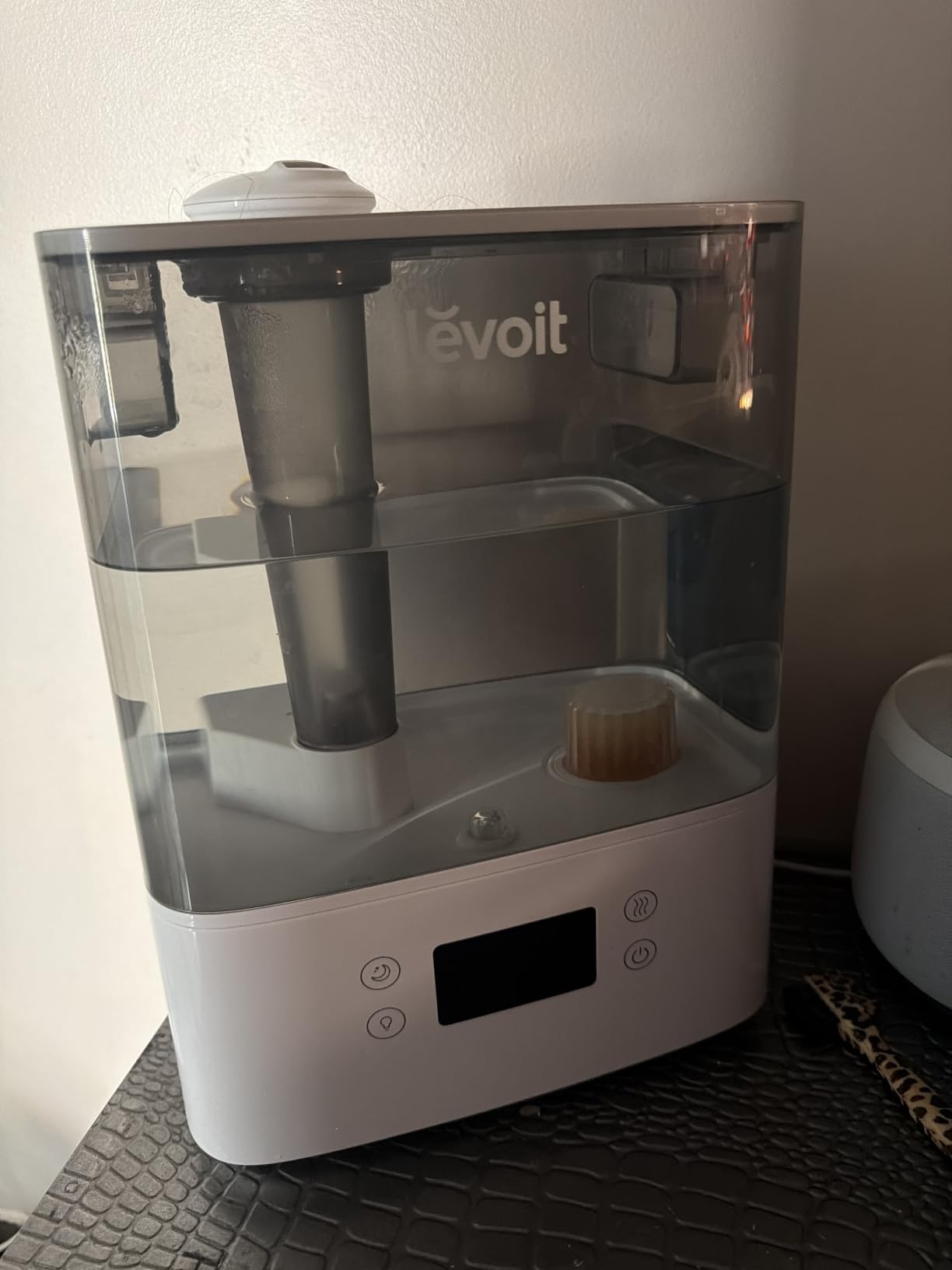 Levoit Humidifiers for Bedroom Large Room, 6.2L Dishwasher Safe, Smart App | Top Fill Cool Mist Humidifier for Baby & Plants, Easy to Clean, Quiet 26dB, 62H Runtime, Essential Oil, NeoClassic 650S customer photo 2