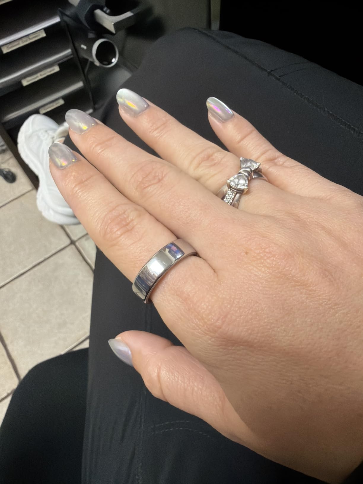 Oura Ring 5 Smart Ring - Silver - Size 10 - Fitness & Sleep Tracker | World's Smallest Smart Ring, Activity, Women's Health, AI Advisor, 1 Week Battery Life, IP68 Waterproof customer photo 1
