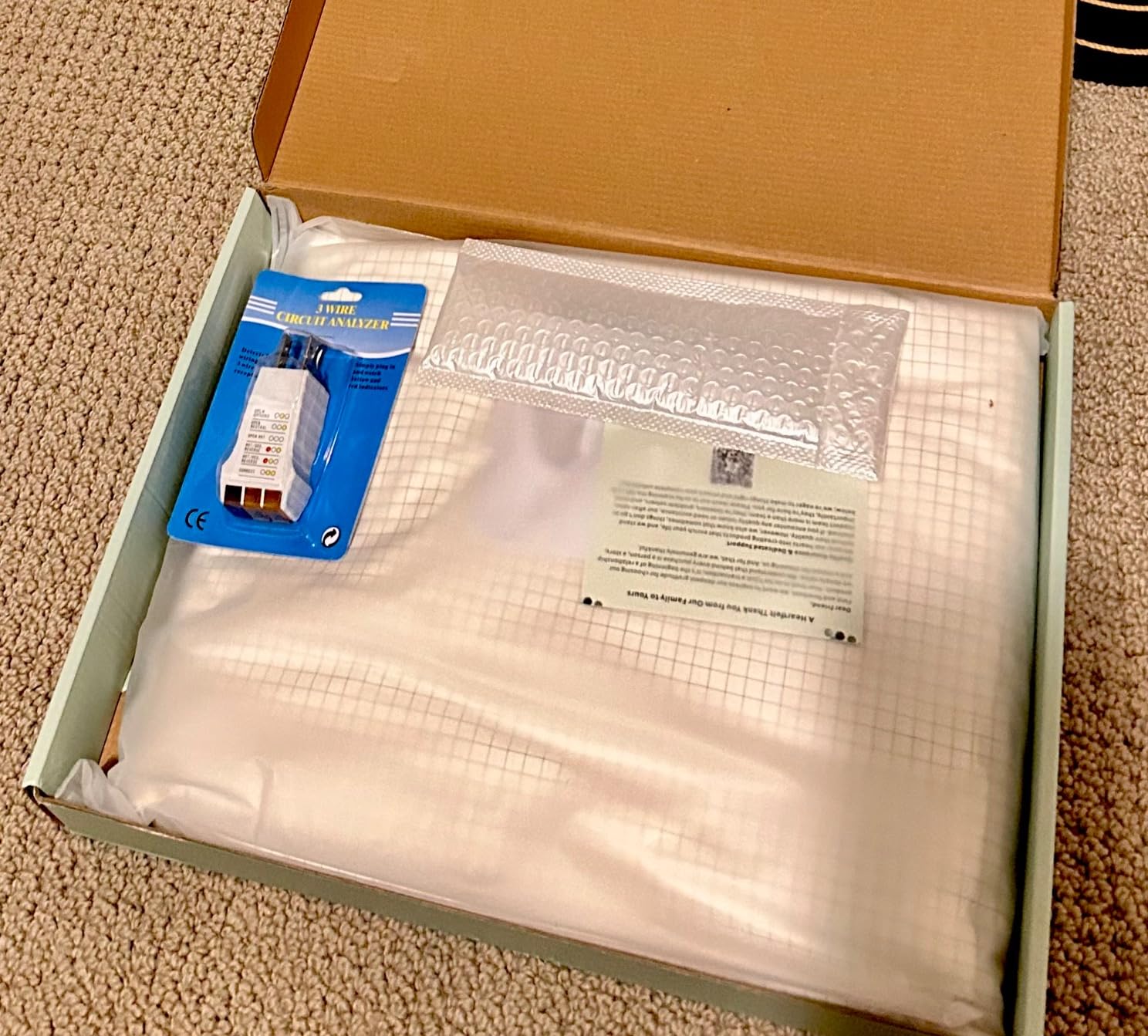 Grounding Sheets King 25% Silver Fiber 75% Organic Cotton with Outlet Tester and Test Pen, Grounded Bed Sheet Kit Earth Connected Bedding for Bed (Gray, King) customer photo 2