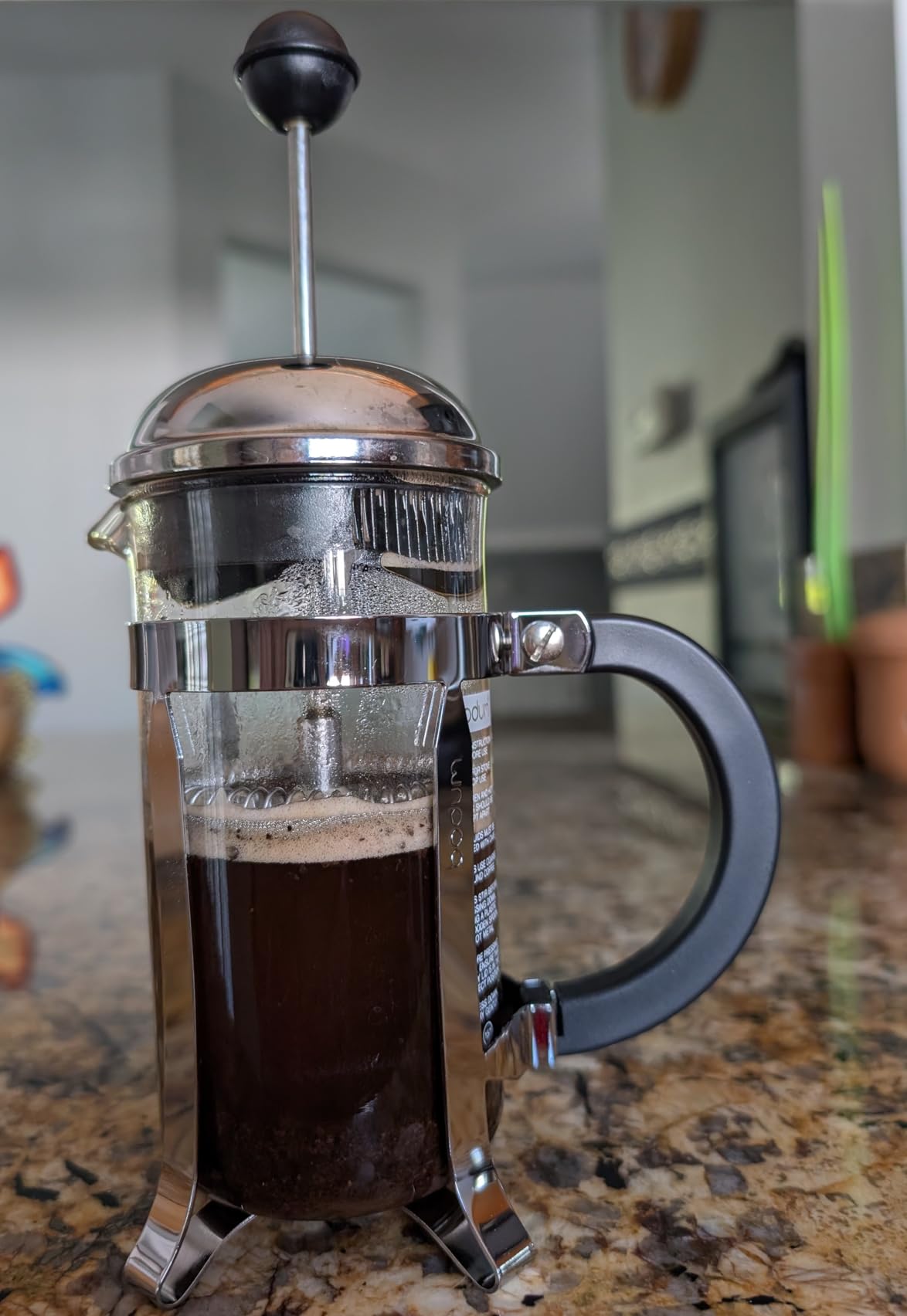Bodum 34oz Chambord French Press Coffee Maker, High-Heat Borosilicate Glass, Polished Stainless Steel - Made in Portugal customer photo 1