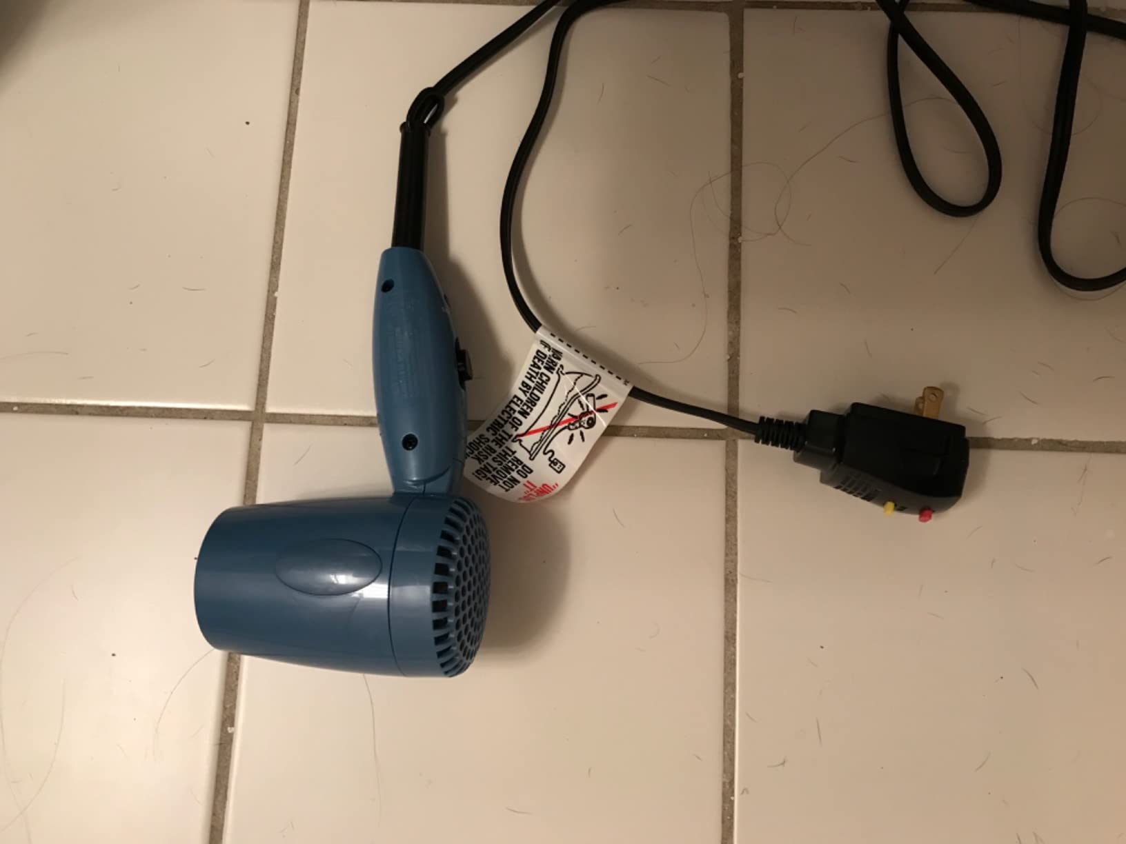 Conair Dual Voltage Hair Dryer, Compact Folding Handle Design, 1600W customer photo 1