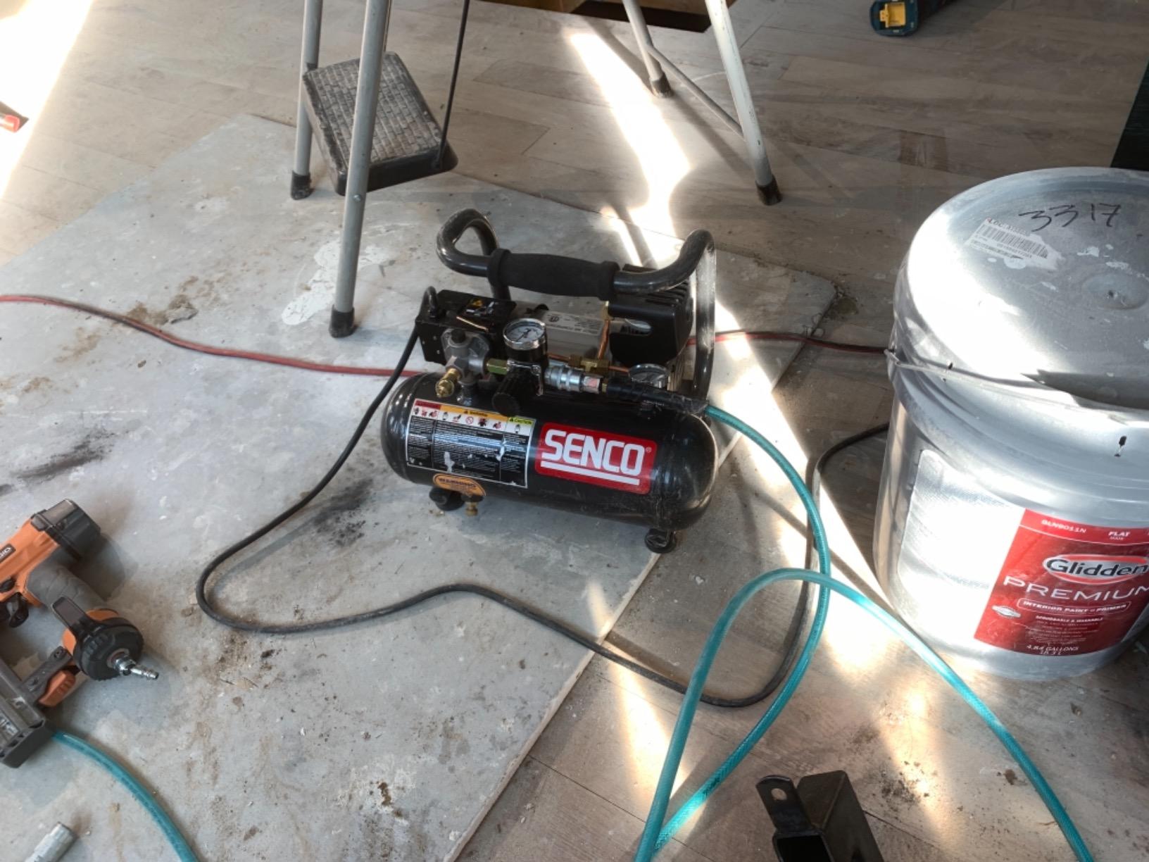 SENCO Air Compressor 1/2-Horsepower, 1-Gallon, 20 lbs. (PC1010) customer photo 2