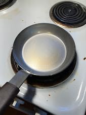 Mauviel M'Steel Black Carbon Natural Nonstick Frying Pan With Iron Handle, 11-in, Suitable For All Cooking Surfaces, Made in France customer photo 2