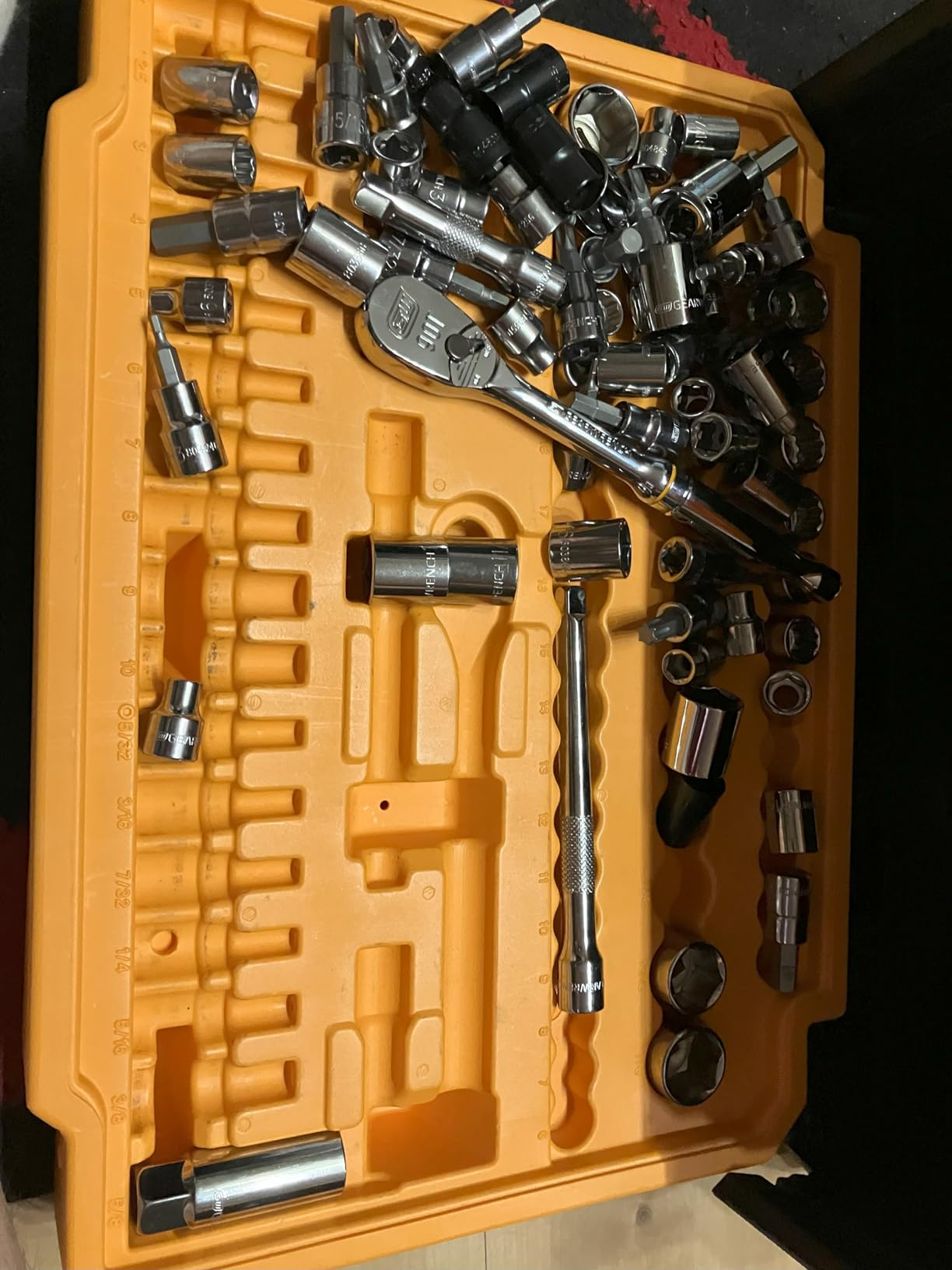 GEARWRENCH 80966 243 Pc. 6 Pt. Mechanics Tool Set In 3 Drawer Storage Box customer photo 2