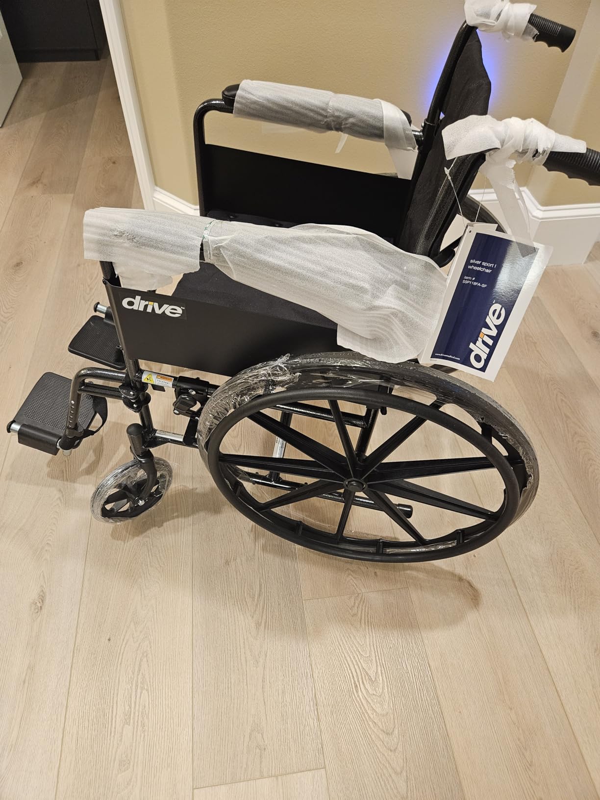 Drive Medical Silver Sport 1 Folding Transport Wheelchair, Black customer photo 1