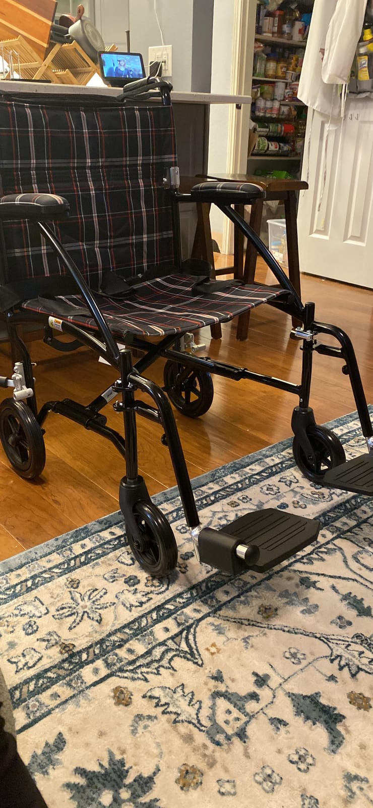 Drive Medical Fly-Lite Lightweight Folding Transport Wheelchair, Black customer photo 1