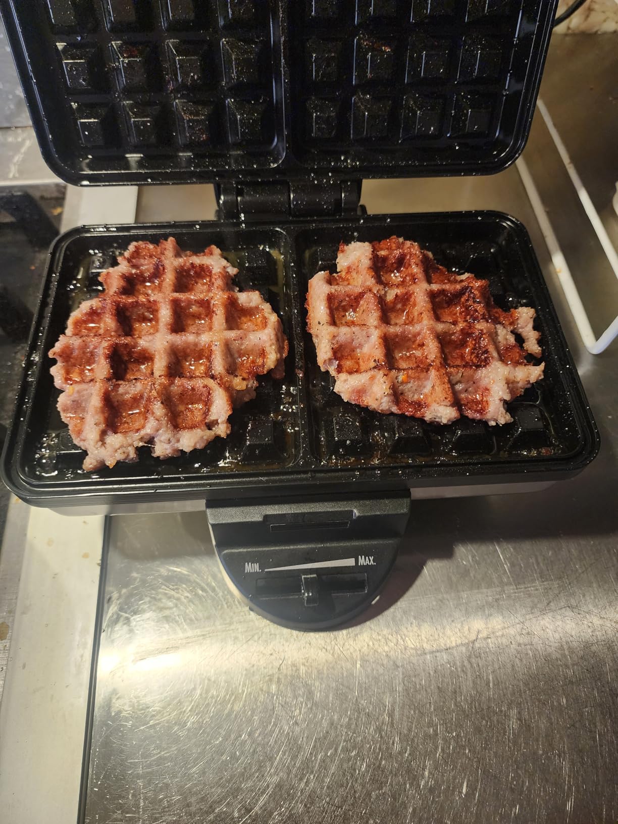 Hamilton Beach Belgian Waffle Maker with Shade Control | Makes 2 Waffles, Keto Chaffles, Hash Browns At Once | PFAS-Free Non-Stick Grids | Compact Design | Stainless Steel | 26009MN customer photo 2