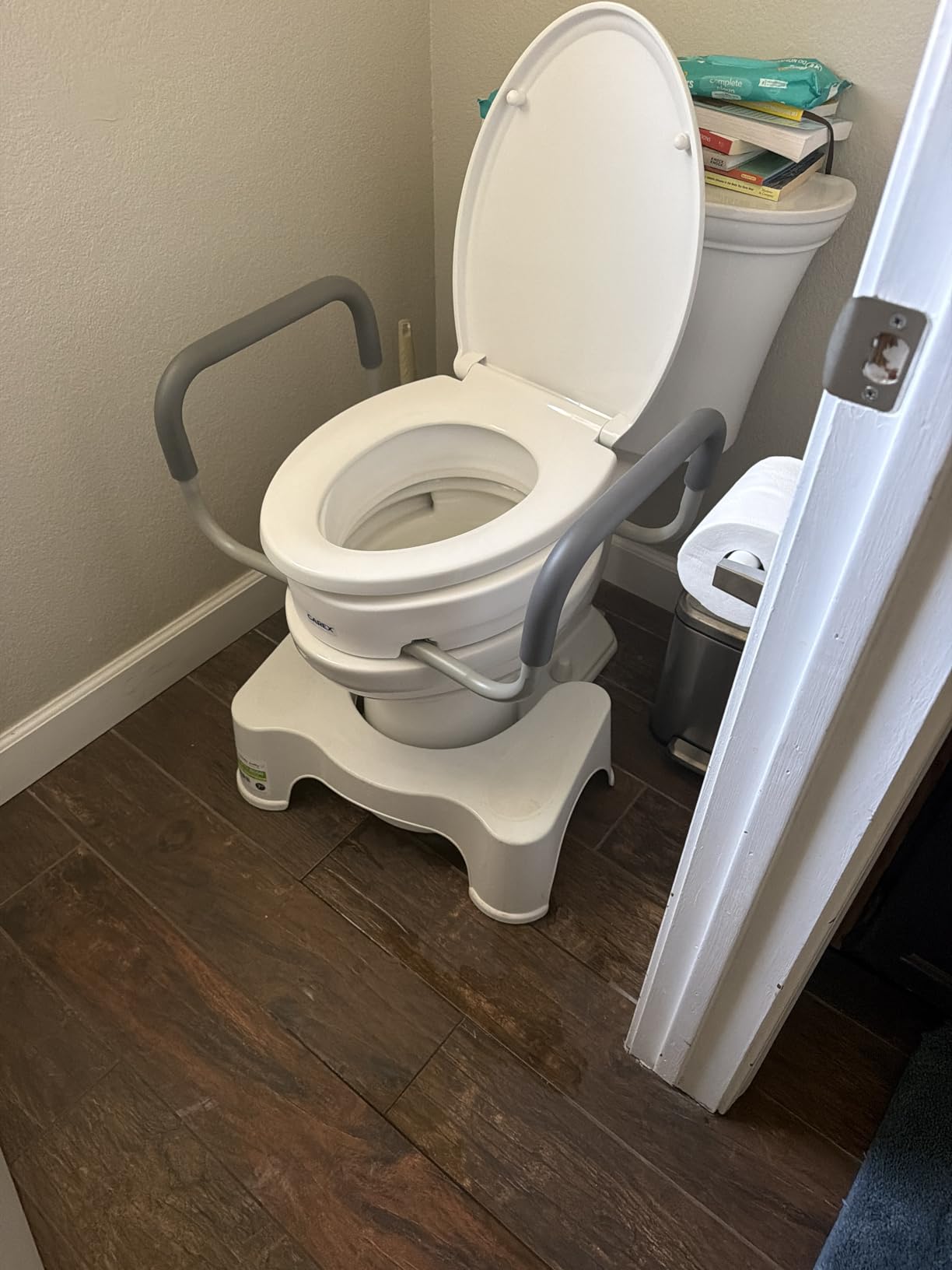 Carex 3.5 Inch Raised Toilet Seat with Arms, Elongated Toilet Seat Riser, Up to 250 lbs Capacity, Elevating & Raising Seat for Elderly & Handicap, Universal, Slip-Resistant with Padded Handles, White customer photo 2