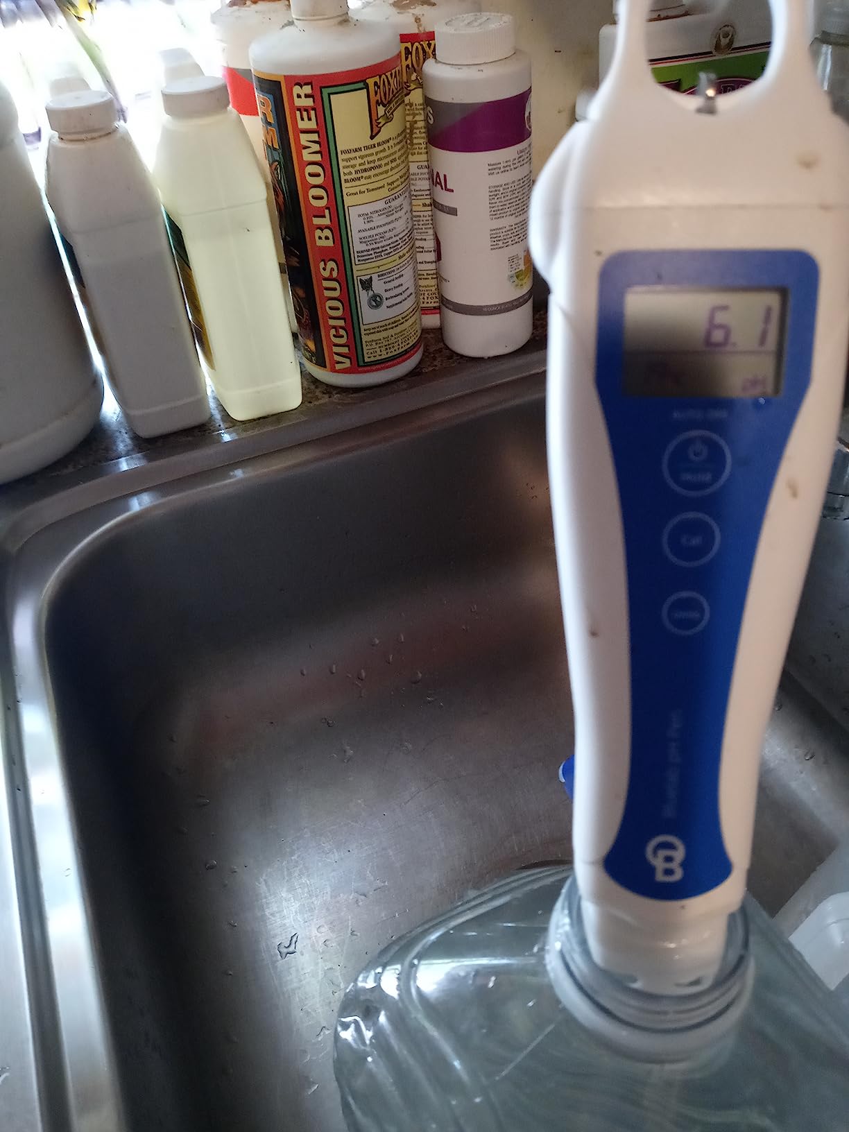 Bluelab pH Pen - ± 0.1 pH Accurate - Durable Double Junction Probe customer photo 1