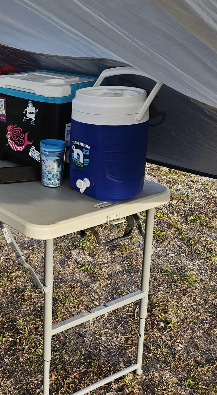 Igloo 2 Gallon Portable Sports Cooler Water Beverage Dispenser, Insulated Cooler Dispenser, Majestic Blue customer photo 1