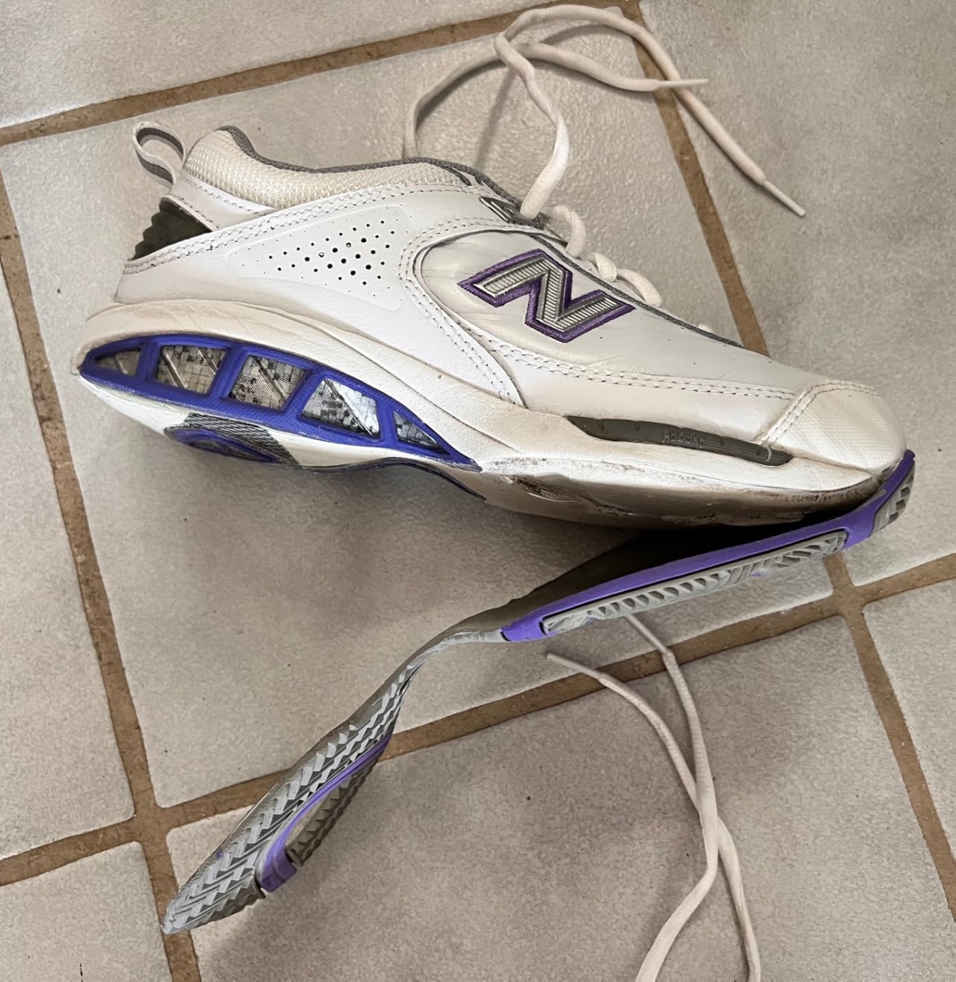 New Balance Womens 806 V1 Tennis customer photo 1
