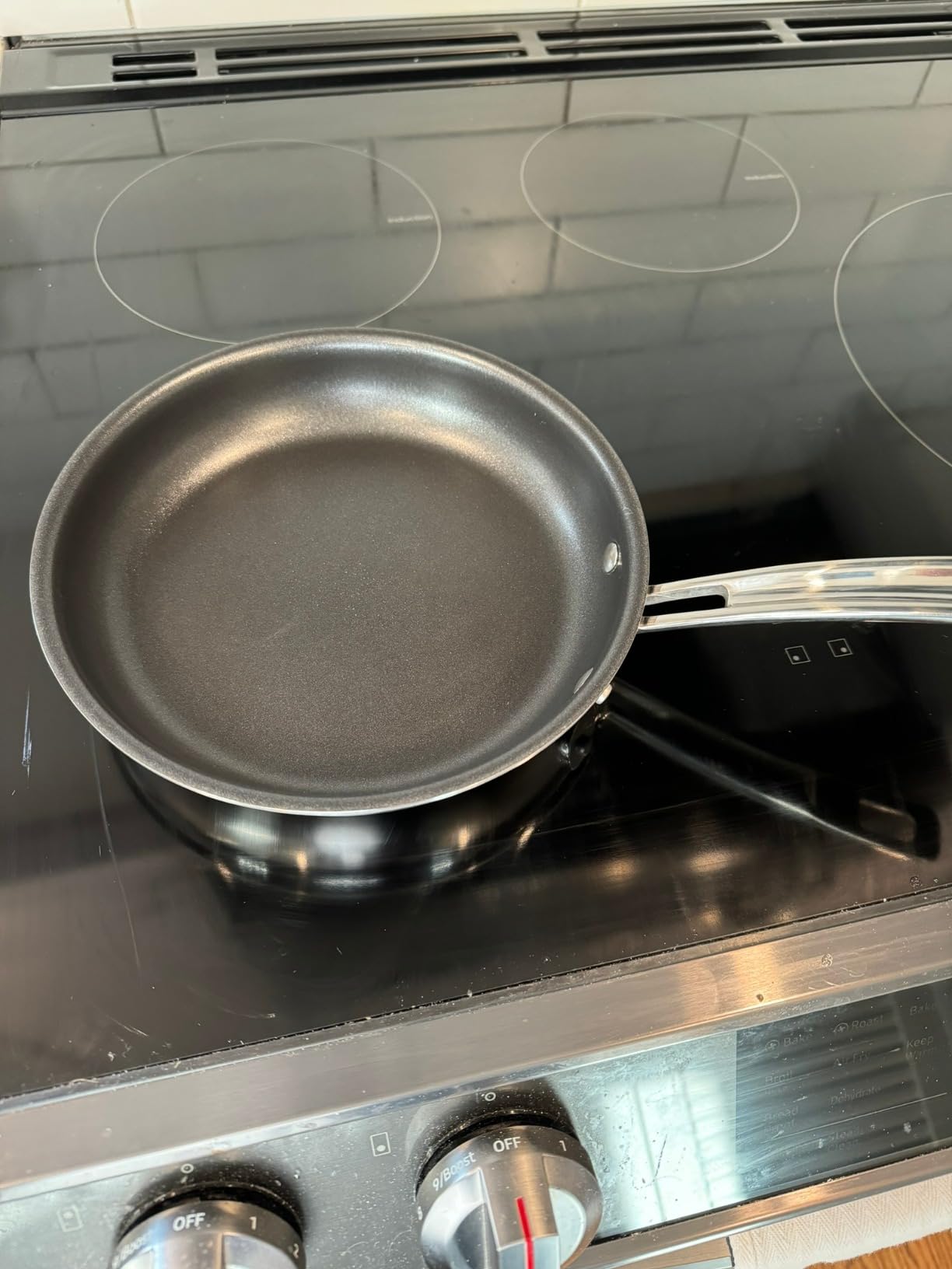 Cuisinart MCP22-24N MultiClad Pro Triple Ply 10-Inch, Open Skillet customer photo 1