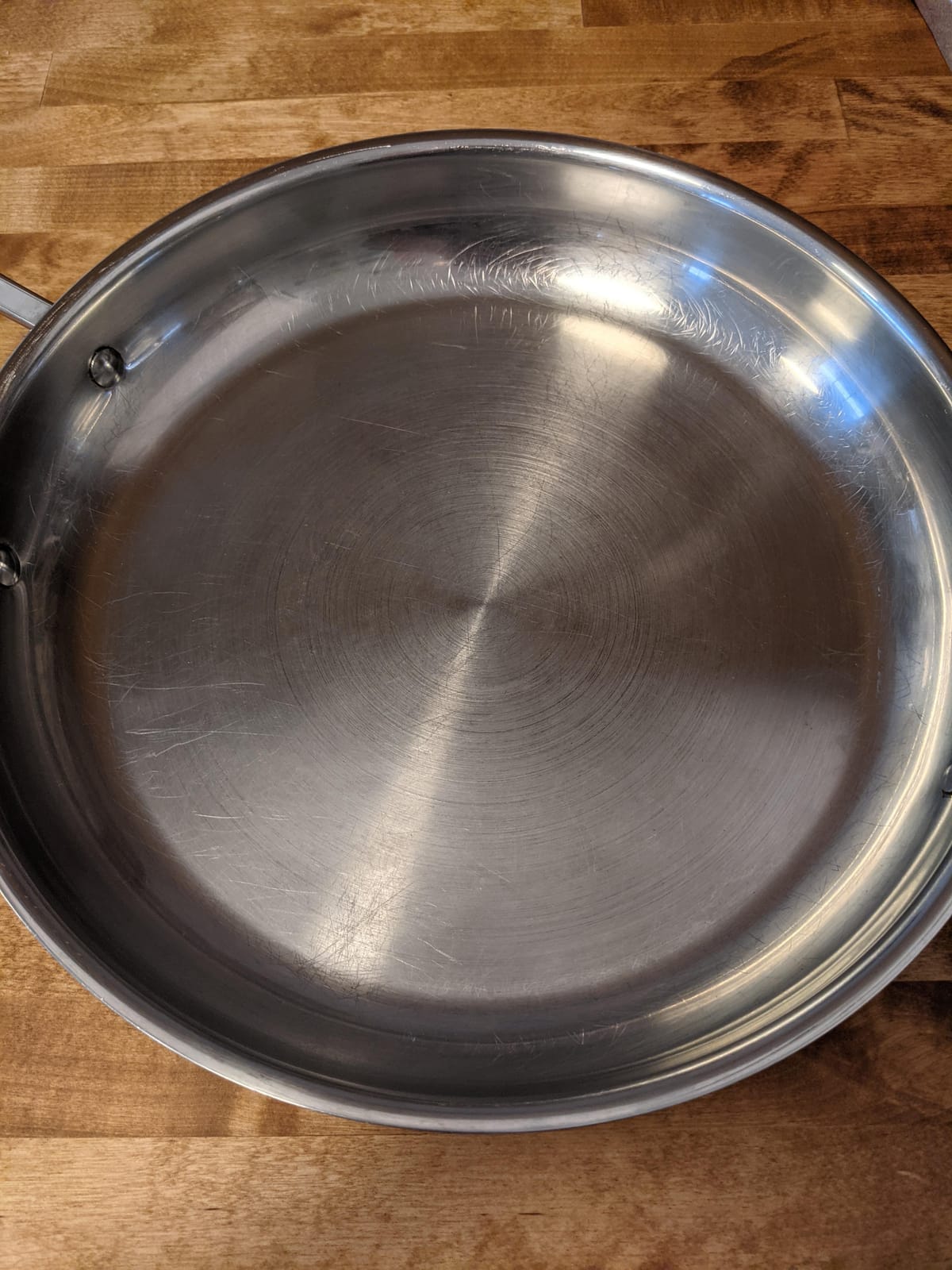 Cuisinart MCP22-24N MultiClad Pro Triple Ply 10-Inch, Open Skillet customer photo 2