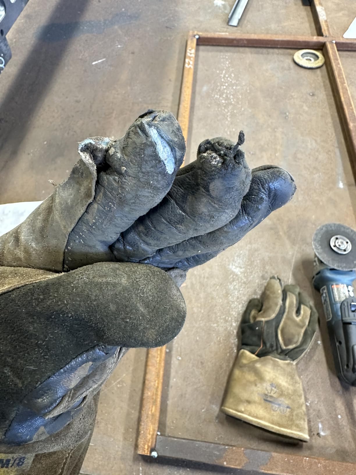 Superior Glove Endura 370GFKL Leather TIG Work Gloves (1 Pair) Medium customer photo 1