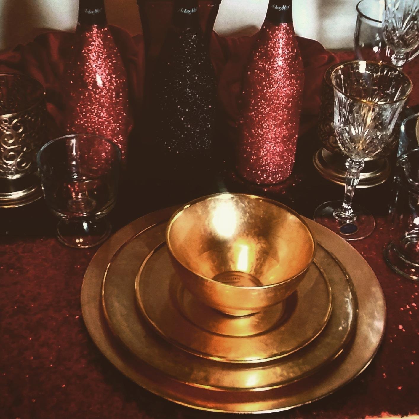 Lorren Home Trends Siena Collection Crystal Red Wine Glass with Gold Band Design, Set of 4, 7.5 fluid ounces customer photo 2