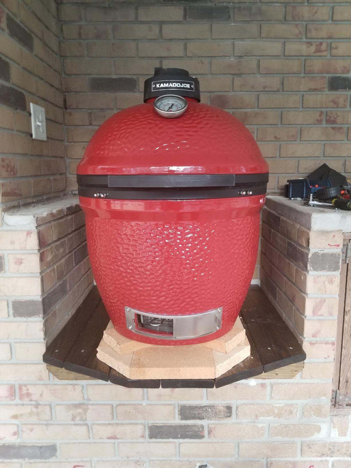 Kamado Joe® Classic Joe™ I Premium 18-inch Ceramic Charcoal Grill and Smoker in Red with Cart, Side Shelves, Grill Gripper, and Ash Tool. 250 Cooking Square Inches, 2 Tier Cooking System, Model KJ23RH customer photo 2