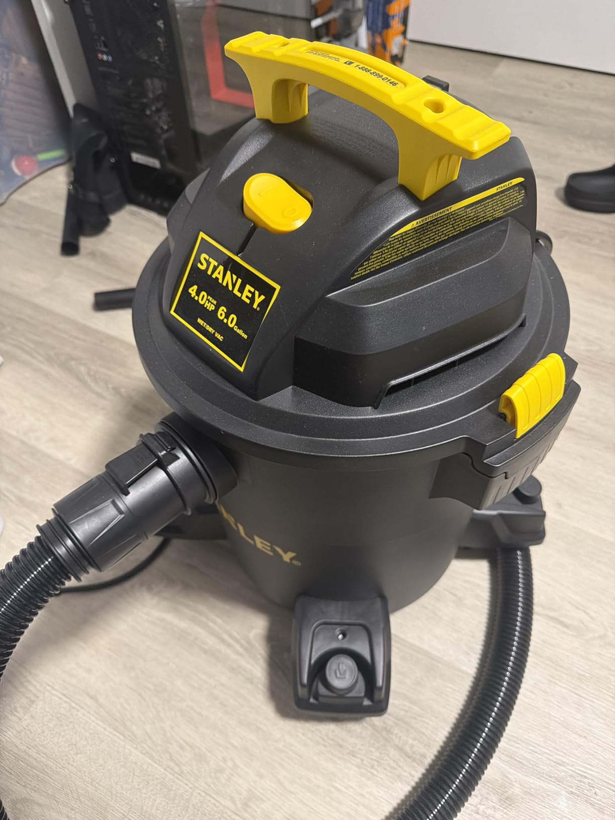 Stanley - SL18116P Wet/Dry Vacuum, 6 Gallon, 4 Horsepower Black customer photo 2