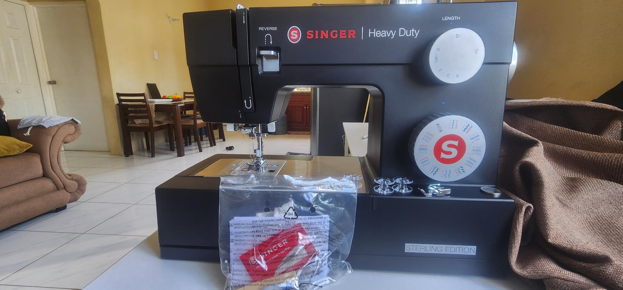 SINGER® 4432 (Grey) High Speed Heavy Duty Sewing Machine + Accessory Kit customer photo 2