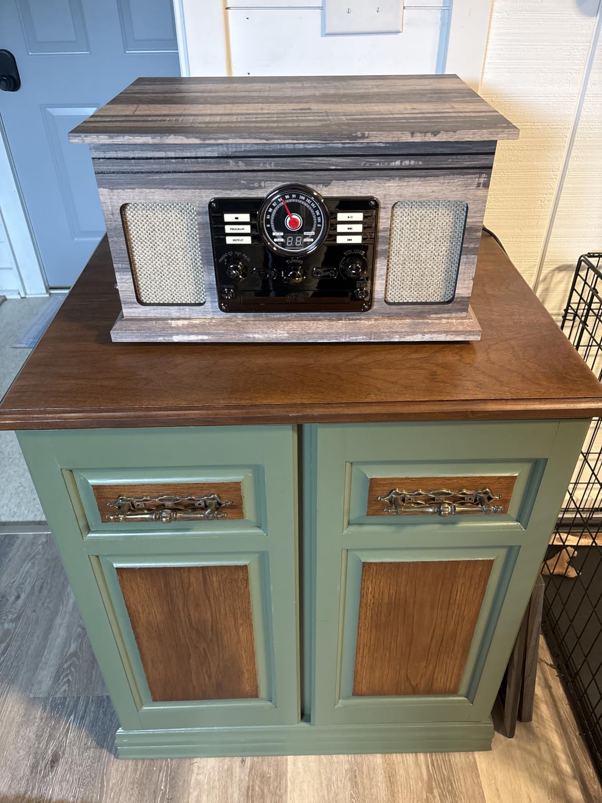 Victrola Quincy - 6-in-1 Bluetooth Record Player - Mahogany customer photo 1