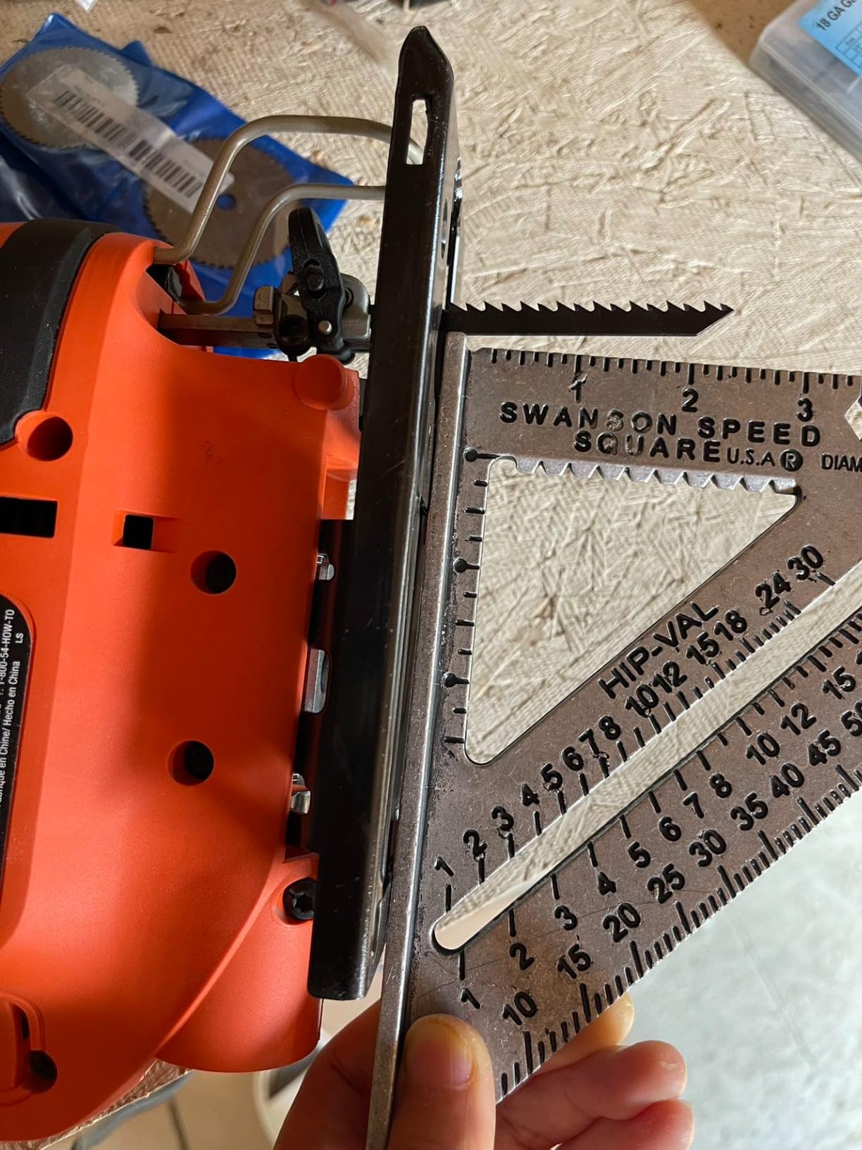 BLACK+DECKER Jig Saw, 5-Amp, 3,000 Blade Speed, 45 Degree Beveled Cuts, 3/4-Inch Orbital Blade, 4 Curve Settings, Corded (BDEJS600C) customer photo 2