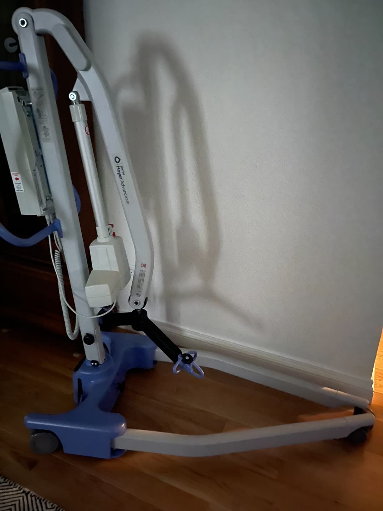 Joerns Hoyer Advance Electric Portable Patient Lift - Foldable Lightweight 70 lbs, 340 lb Capacity, Battery Powered for Home Care, Nursing & Professional Use- E340 customer photo 1