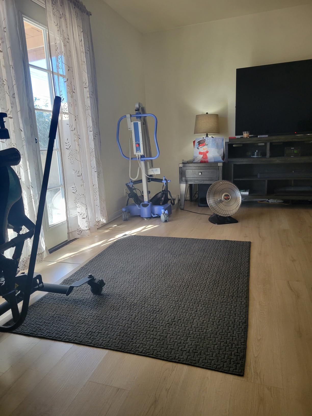 Joerns Hoyer Advance Electric Portable Patient Lift - Foldable Lightweight 70 lbs, 340 lb Capacity, Battery Powered for Home Care, Nursing & Professional Use- E340 customer photo 2