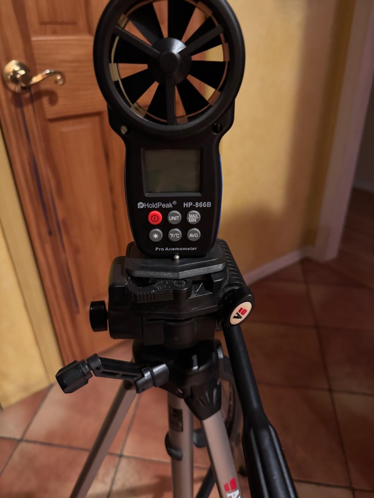 HoldPeak 866B Digital Anemometer, Handheld Wind Speed CFM Meter customer photo 1