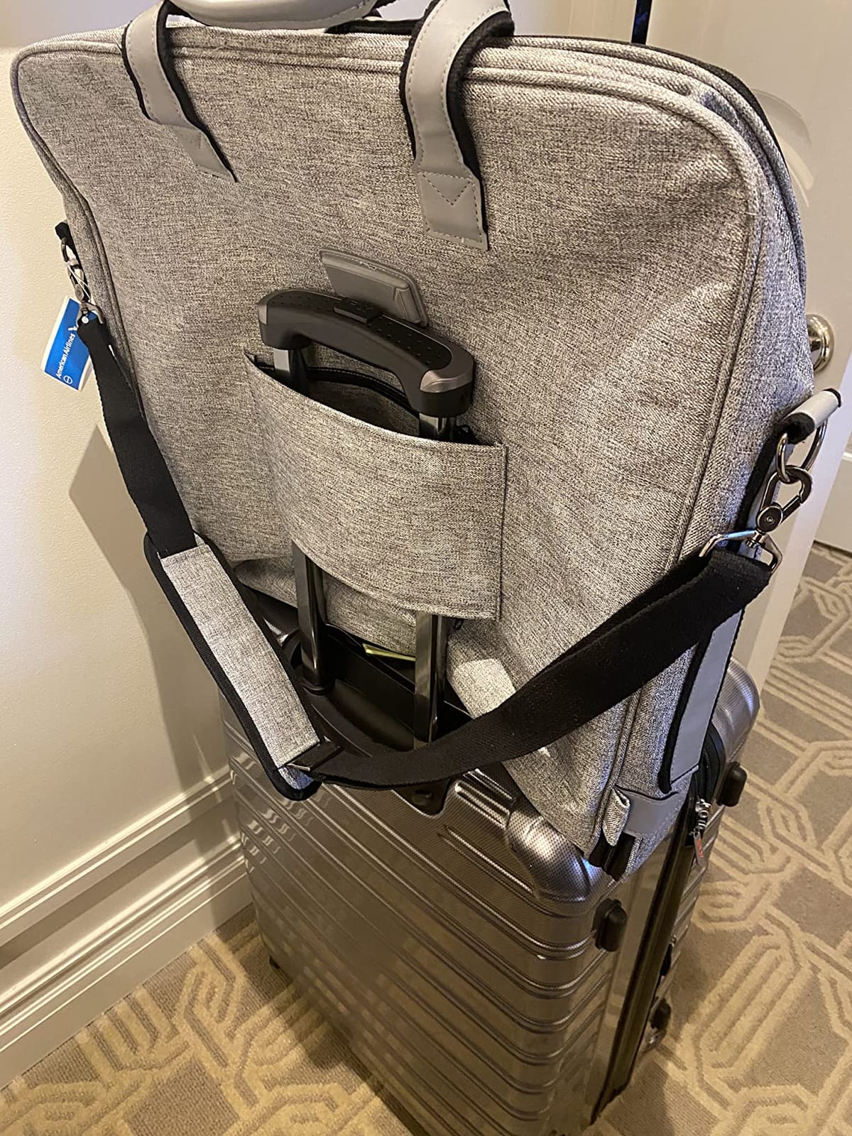ZEGUR Premium travel garment bag. Carry-on for Men & Women. Hangs 4 Items customer photo 1