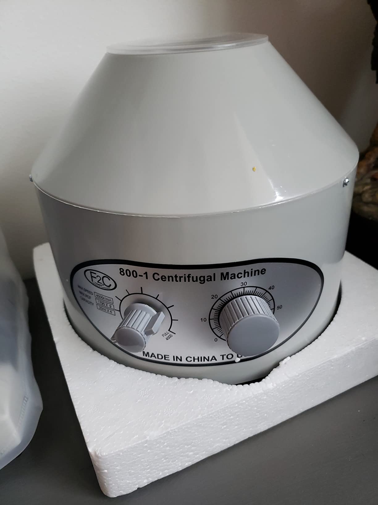 SUPER DEAL Electric Lab Centrifuge Machine, 4000 RPM, 20 ml x 6 Capacity, Precise Timer and Speed Control, 110V - Ideal for Medical and Laboratory Use customer photo 1