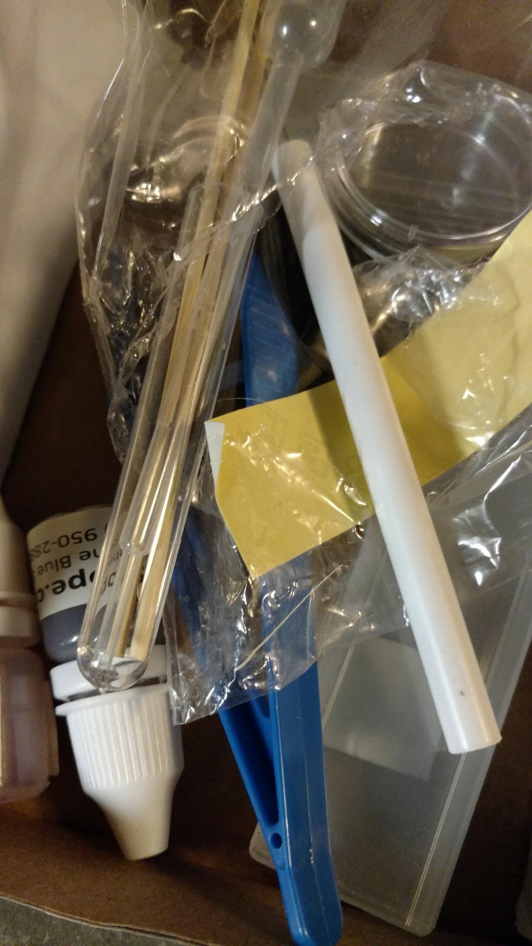 AmScope SP-14 Microscope Slide Preparation Kit Including Stains customer photo 1