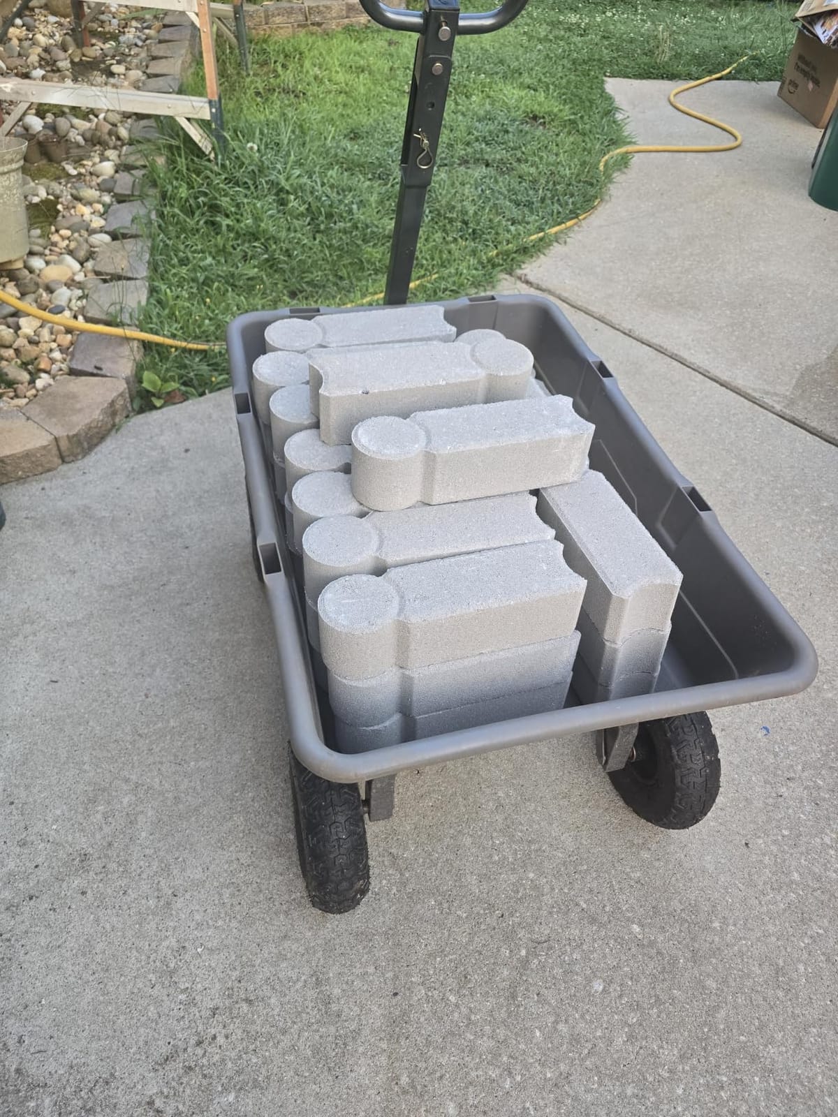 Gorilla Carts Poly Dump Cart, 600 lb. Capacity, 4 Cu ft, Quick Release Dump | Pneumatic Tires, Patented quick-release dumping, For yard, landscaping & gardening, Rust-resistant poly bed, Easy assembly customer photo 1