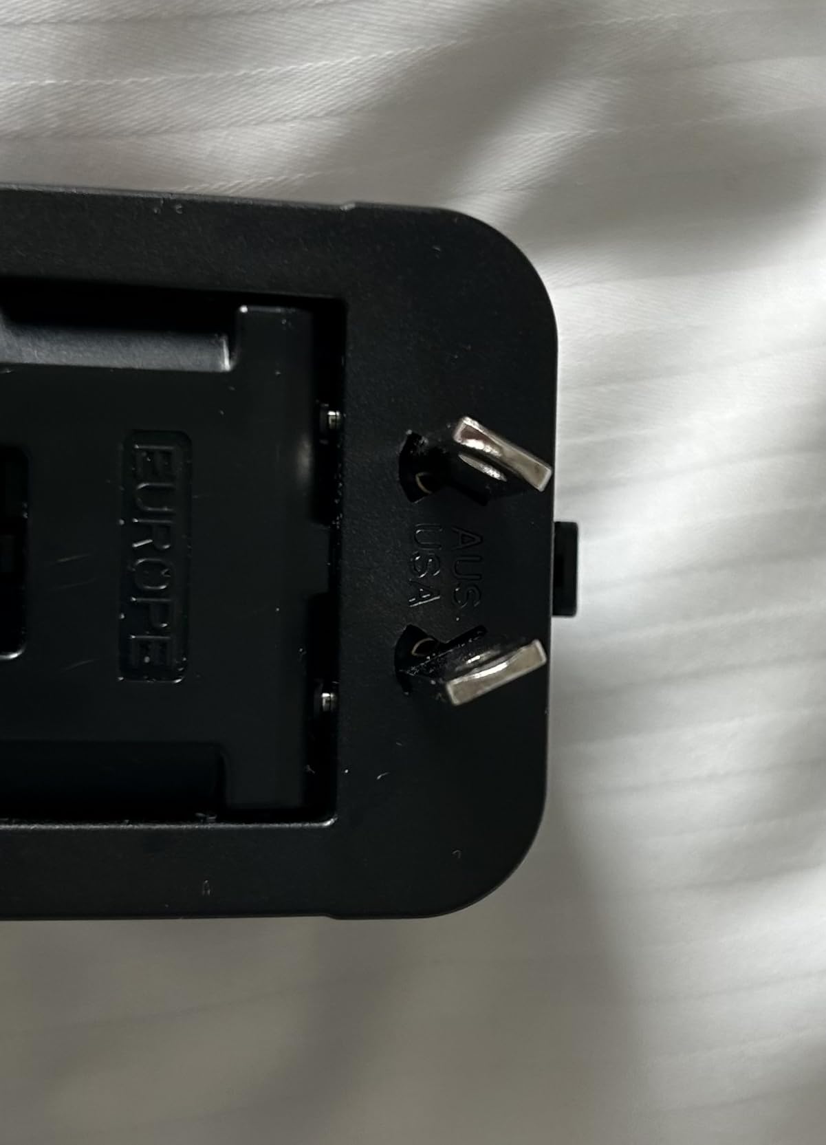 Universal Travel Adapter USB C, All in One Worldwide Plug Adapter, Black customer photo 1