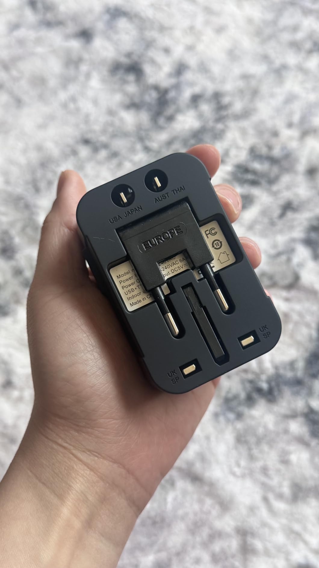 Universal Travel Adapter USB C, All in One Worldwide Plug Adapter, Black customer photo 2