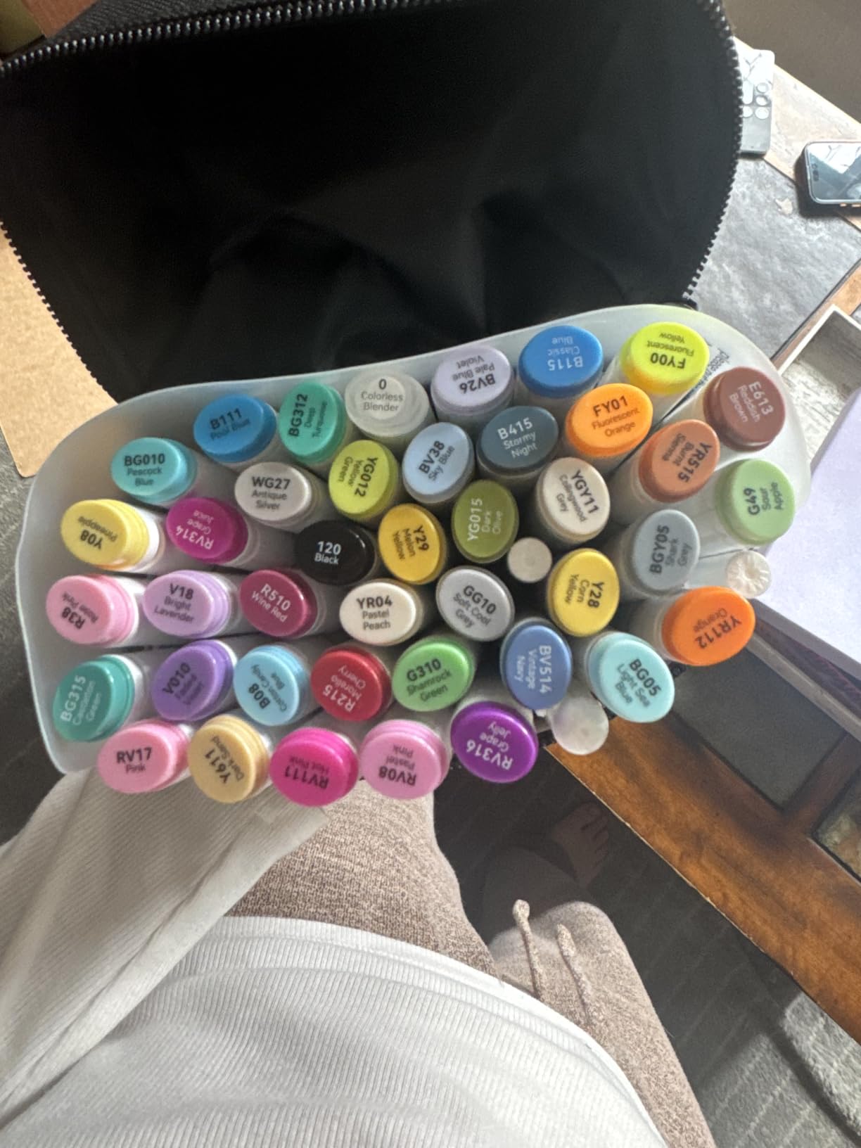 Ohuhu Alcohol Markers 40 Colors Chisel Fine AP Certified for Adult Coloring | Refillable Art Marker Set, Dual Tips Alcohol-based for Artists Beginners Adults Drawing Illustration Sketching, Oahu customer photo 2