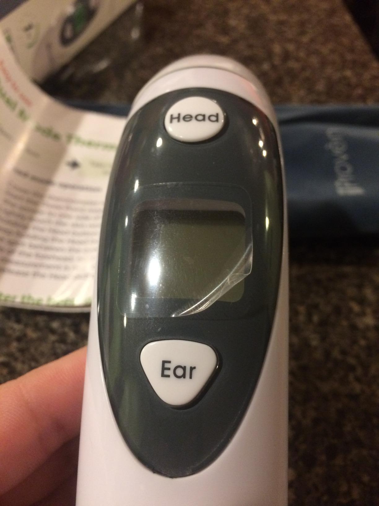 iProven Ear and Forehead Thermometer for Adults, Kids, and Baby | 2-in-1 Ear & Forehead, 1-Second Readings, Fever Alert Color Indicator, 20 Memory Recall, Family Thermometer For Home Use customer photo 2