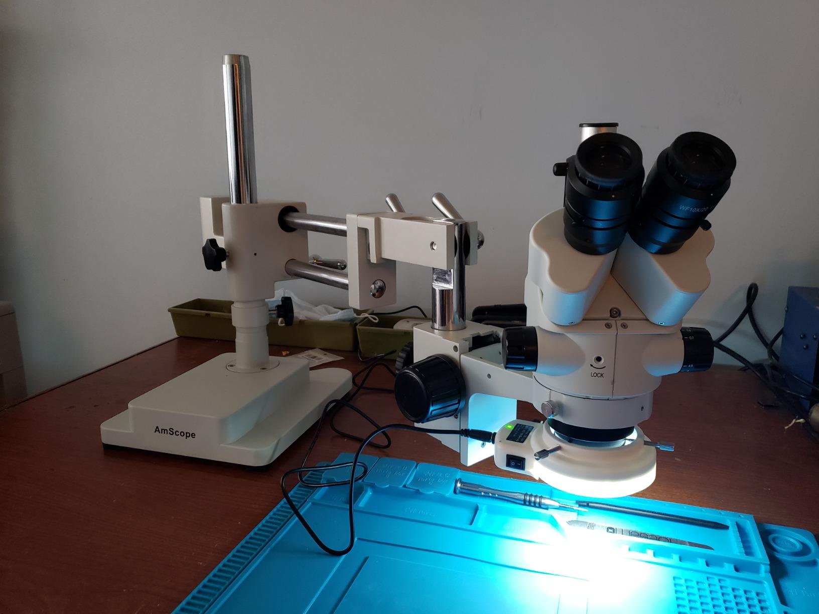 AmScope SM-4NTP 45X Simul-Focal Stereo Lockable Zoom Microscope on Dual customer photo 2