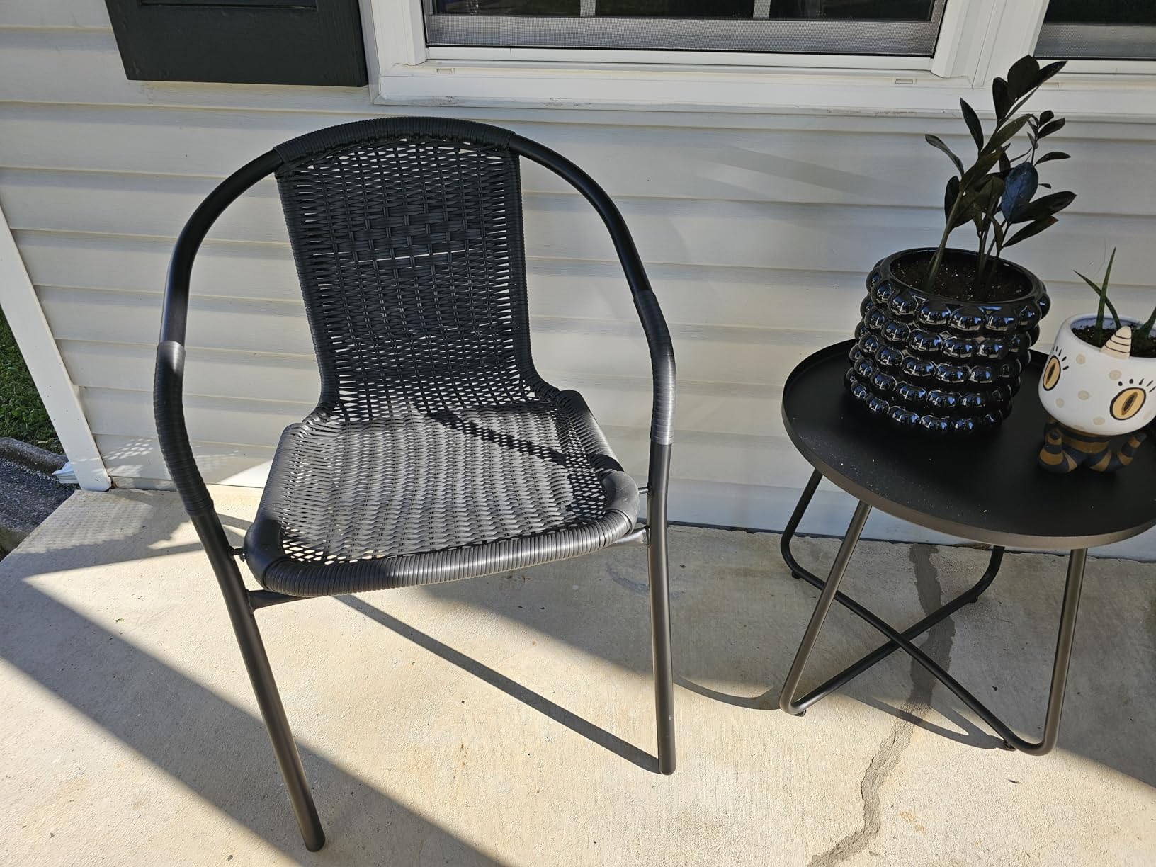 Flash Furniture Lila Modern Rattan Indoor/Outdoor Stackable Dining Chairs, Stacking Rattan Bistro Chairs for Patio or Restaurant, Set of 4, Brown customer photo 1
