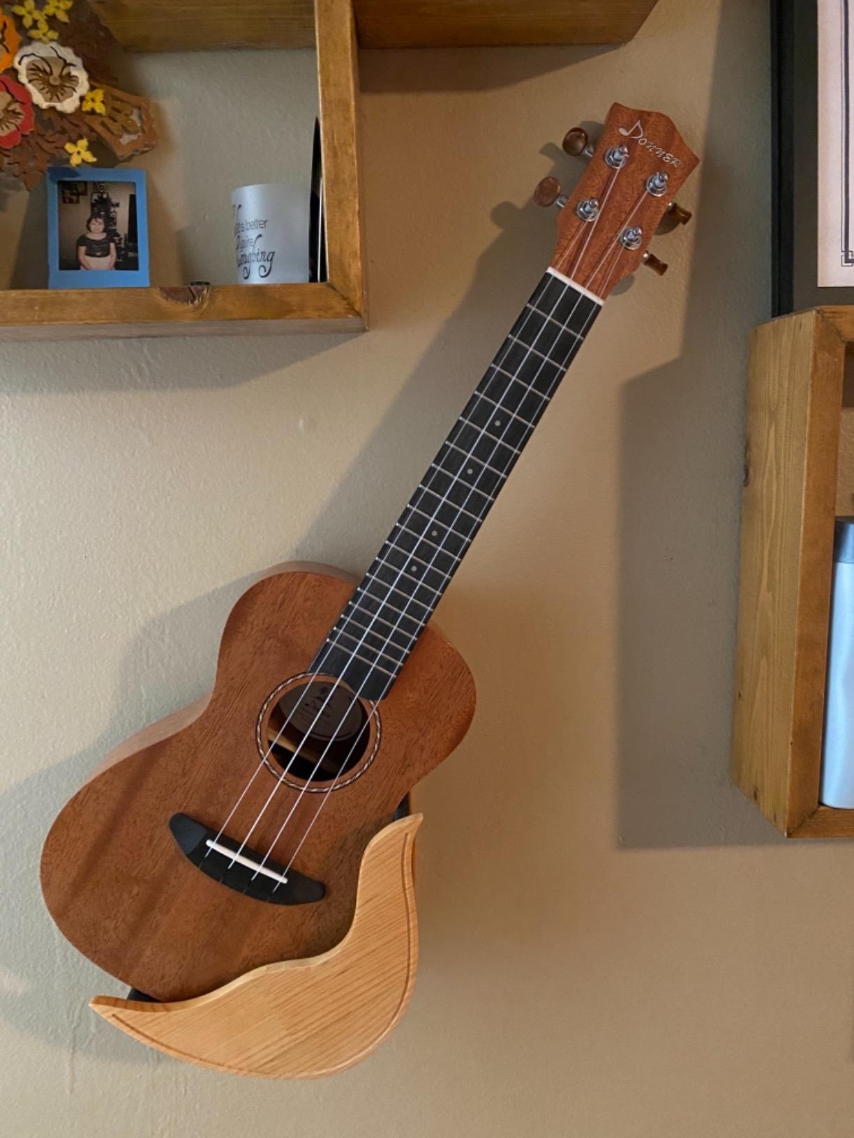 Donner Concert Ukulele Beginner Mahogany 23 Inch Ukelele Kit with Free Online Lesson Gig Bag Strap Nylon String Tuner Picks Cloth DUC-1 customer photo 2