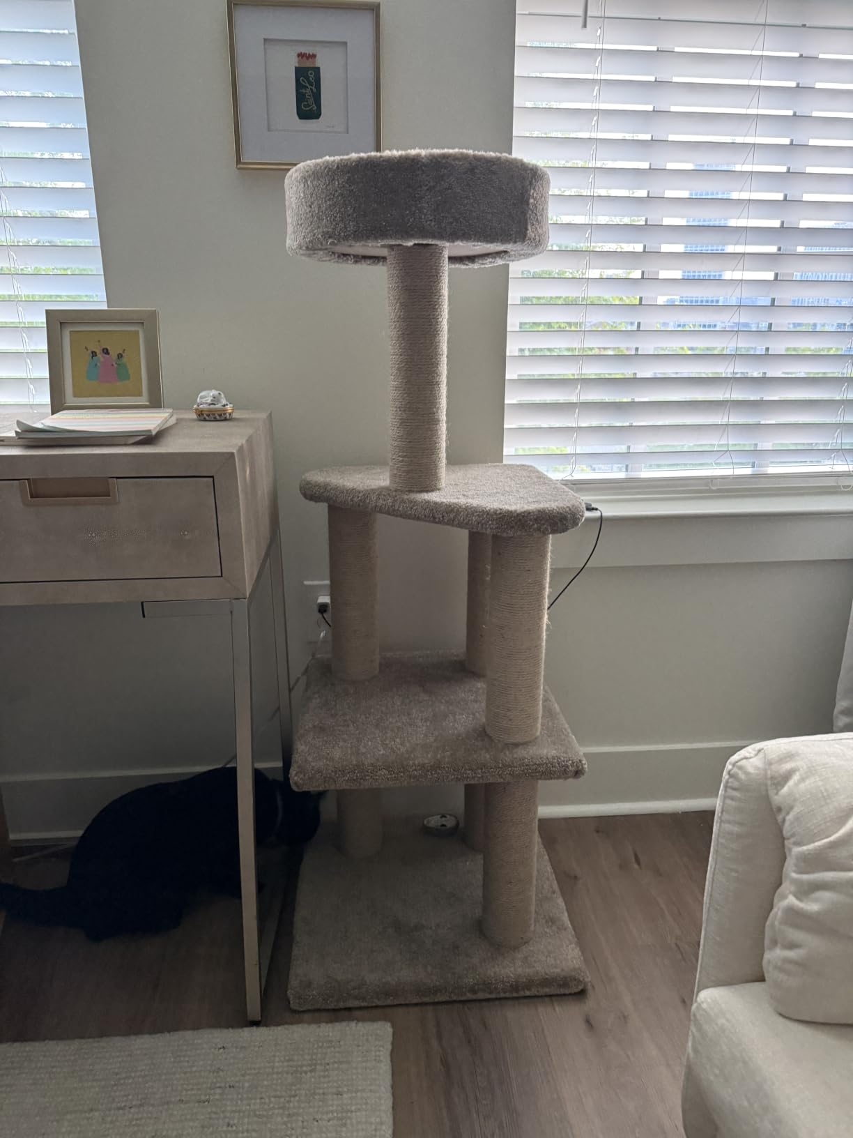 Amazon Basics Cat Tree Tower - Multi-Level Climbing Activity Center for Indoor Cats & Kittens with Scratching Posts, Platform, Jute Rope, Large (45.9