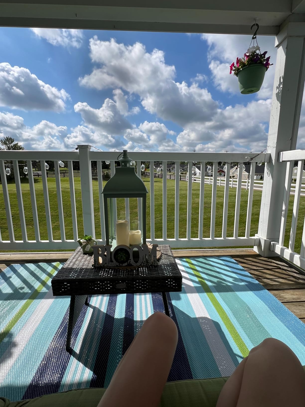 Tangkula Outdoor Folding Wicker Table, Heavy Duty Rattan Foldable Standing Coffee Side Table, for Patio Poolside Lawn Garden Balcony customer photo 1