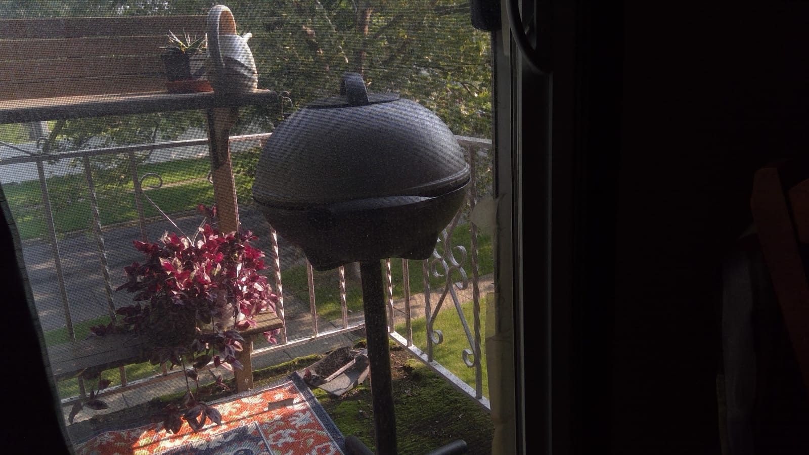 George Foreman Indoor/Outdoor Electric Grill with Stand, 15-Serving | 15-serving electric grill with removable stand, 5 heat settings and fat-removing slope for healthier grilling. customer photo 2