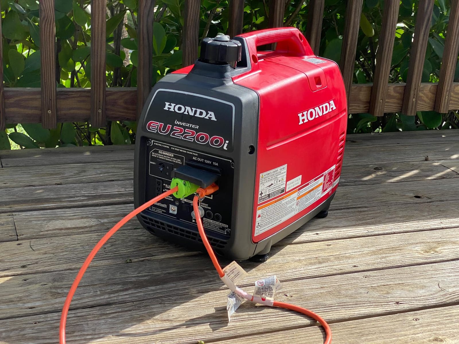 Honda EU2200i 2200 Watt Inverter Generator (EU2200ITAN) customer photo 2